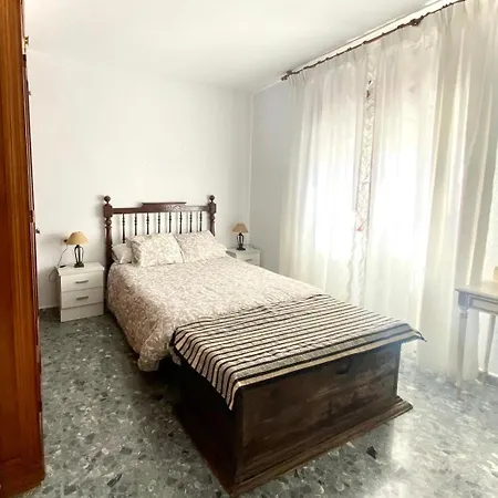 Con Terraza Magnifica Y 4 * Benecid